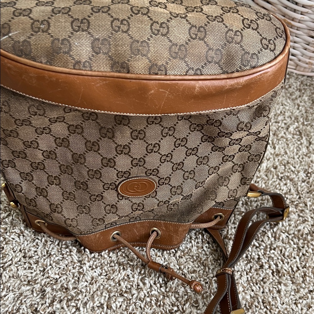 Gucci Brown GG Canvas Drawstring Shoulder Bag with Tan Leather Trim - Picture 9 of 16